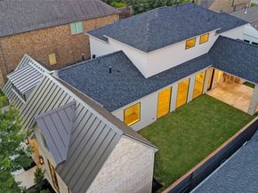 6426 Schiller Street, Houston TX 77055