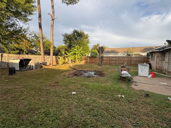 11518 Larkdale Drive, Houston TX 77099