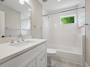 5001 Farmer Street, Houston TX 77020