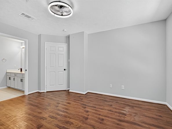 2710 Grant Lake Boulevard L8, Sugar Land TX 77479