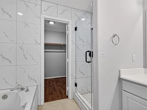 2710 Grant Lake Boulevard L8, Sugar Land TX 77479
