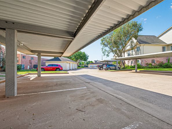 2710 Grant Lake Boulevard L8, Sugar Land TX 77479