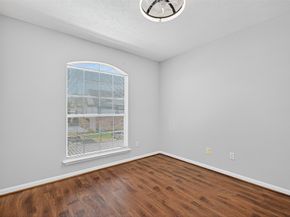 2710 Grant Lake Boulevard L8, Sugar Land TX 77479