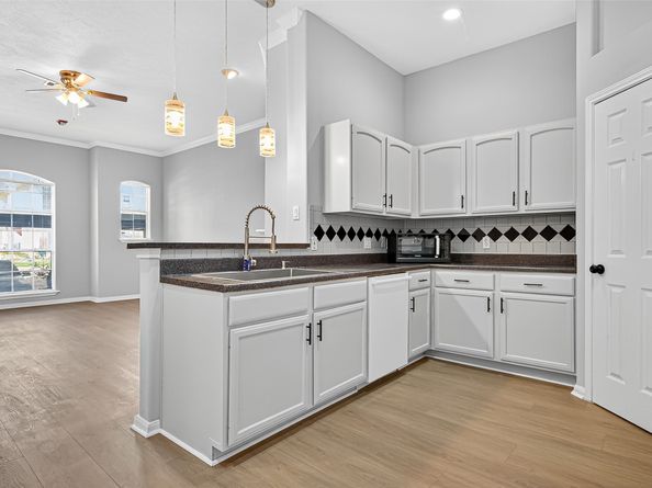 2710 Grant Lake Boulevard L8, Sugar Land TX 77479