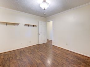 10922 Hillcroft Avenue, Houston TX 77096