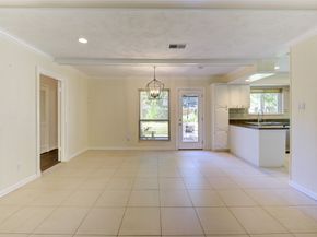 10922 Hillcroft Avenue, Houston TX 77096