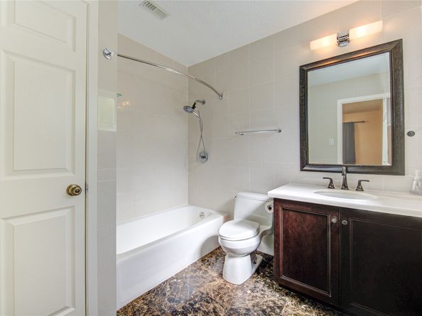 10922 Hillcroft Avenue, Houston TX 77096