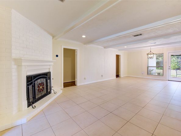 10922 Hillcroft Avenue, Houston TX 77096