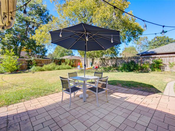 10922 Hillcroft Avenue, Houston TX 77096