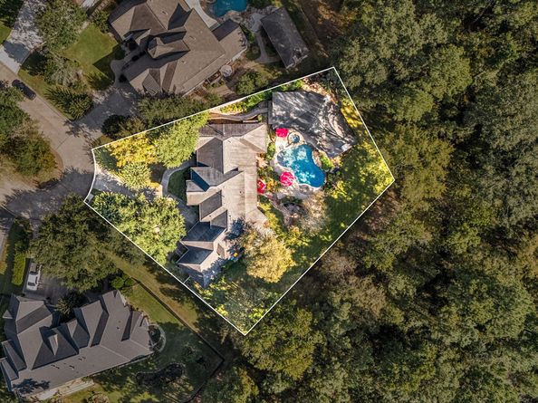 31 Lenox Hill Court, The Woodlands TX 77382