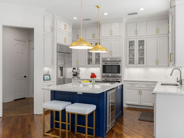 31 Lenox Hill Court, The Woodlands TX 77382