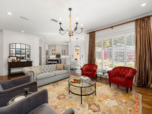 31 Lenox Hill Court, The Woodlands TX 77382