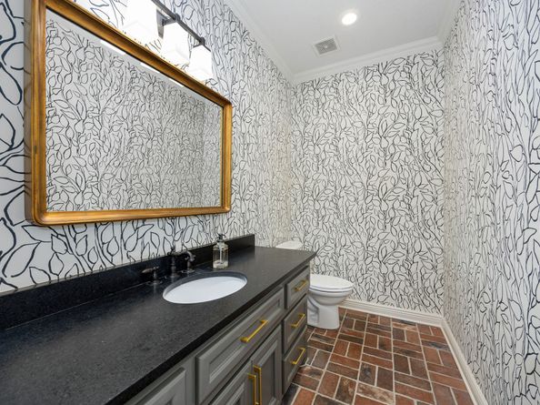 31 Lenox Hill Court, The Woodlands TX 77382