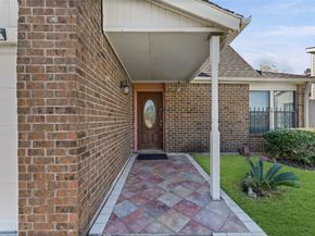 534 Shady Dale Drive, Stafford TX 77477