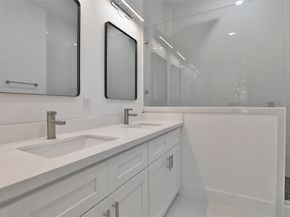 8137 Cabot Street A/B, Houston TX 77078