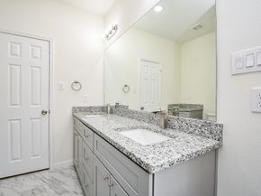 2811 Bowlin Leaf Lane, Houston TX 77014