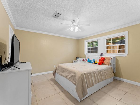 10807 Chimney Rock Road, Houston TX 77096