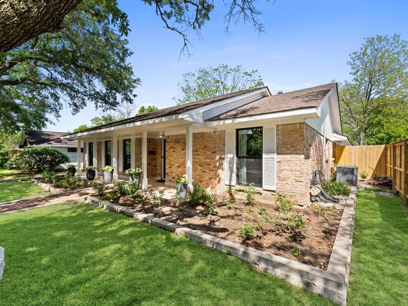 10807 Chimney Rock Road, Houston TX 77096