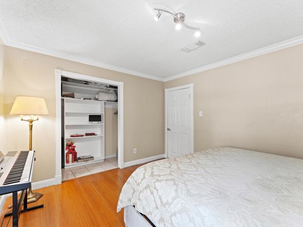 10807 Chimney Rock Road, Houston TX 77096