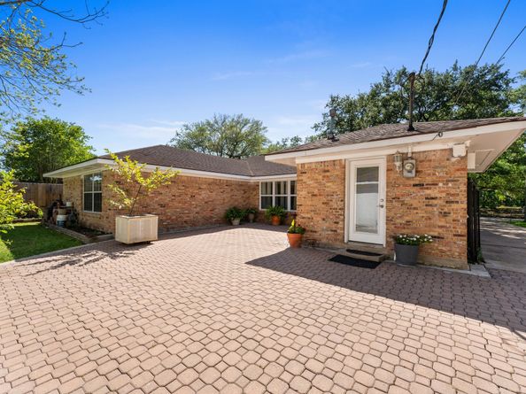 10807 Chimney Rock Road, Houston TX 77096