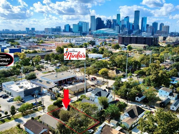 2809 Engelke Street, Houston TX 77003
