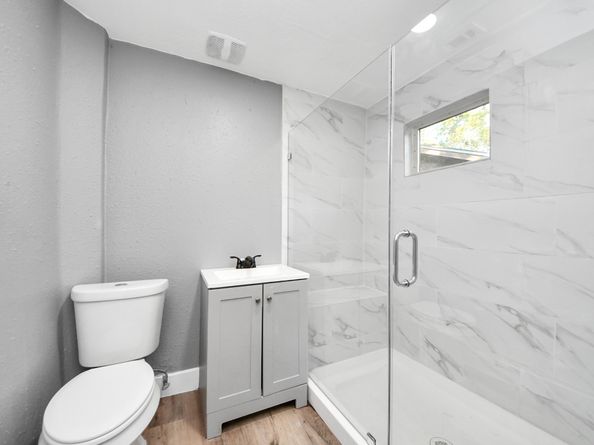 3206 Melbourne Street, Houston TX 77026