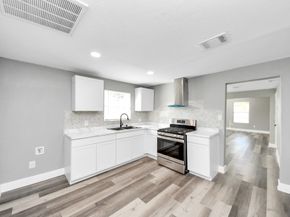 3206 Melbourne Street, Houston TX 77026