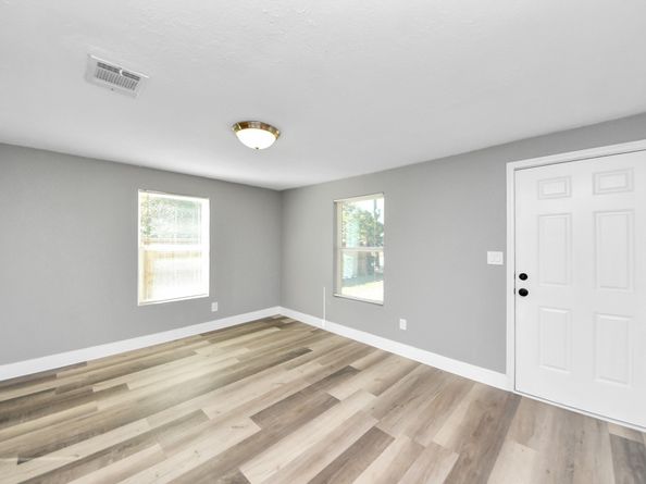 3206 Melbourne Street, Houston TX 77026