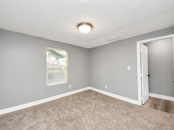 3206 Melbourne Street, Houston TX 77026