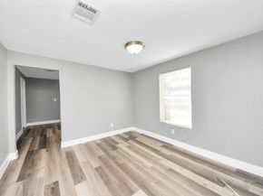 3206 Melbourne Street, Houston TX 77026