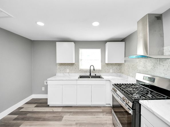 3206 Melbourne Street, Houston TX 77026