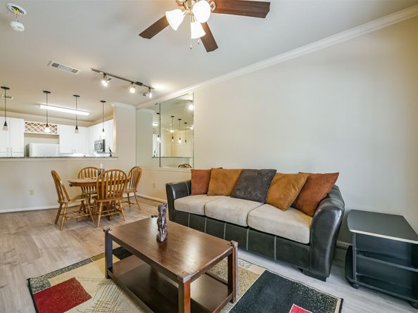 1711 Old Spanish Trail 137, Houston TX 77054