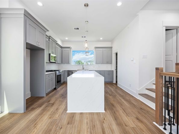 1941 Knoll Square Drive, Houston TX 77080