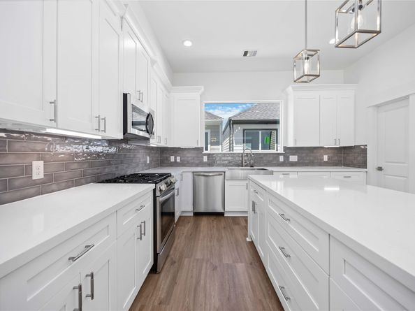 1941 Knoll Square Drive, Houston TX 77080