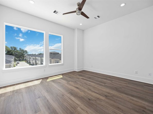 1941 Knoll Square Drive, Houston TX 77080