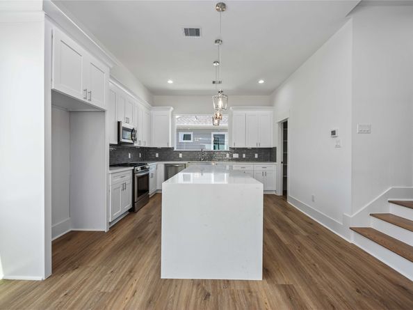 1941 Knoll Square Drive, Houston TX 77080