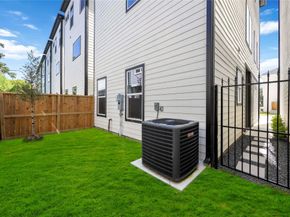 1941 Knoll Square Drive, Houston TX 77080