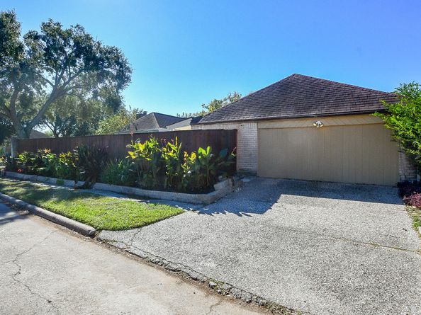 7902 Duffield Lane, Houston TX 77071