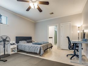 944 W 22nd Street, Houston TX 77008