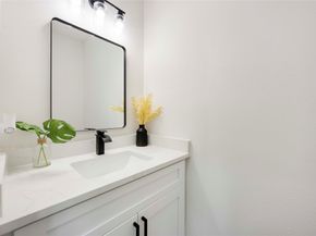 2110 Des Chaumes Street, Houston TX 77026