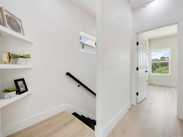 2110 Des Chaumes Street, Houston TX 77026