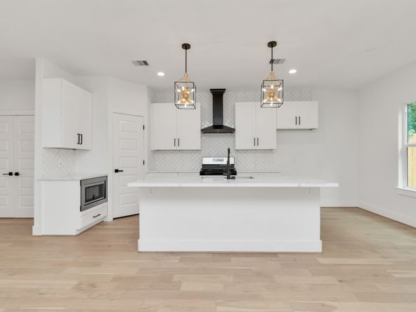 2813 Drew Street, Houston TX 77004