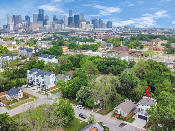 2813 Drew Street, Houston TX 77004