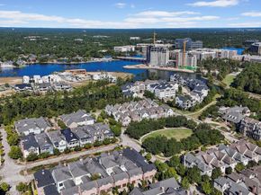 41 N Bay Boulevard, The Woodlands TX 77380