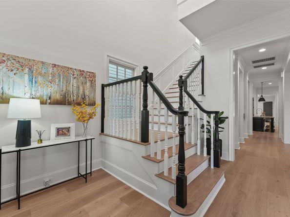 41 N Bay Boulevard, The Woodlands TX 77380