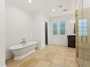 41 N Bay Boulevard, The Woodlands TX 77380