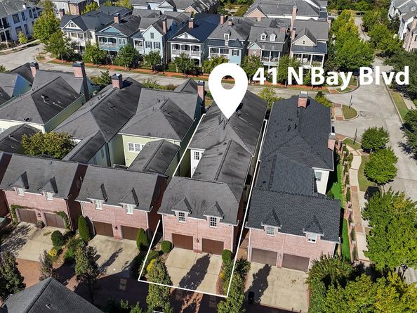 41 N Bay Boulevard, The Woodlands TX 77380