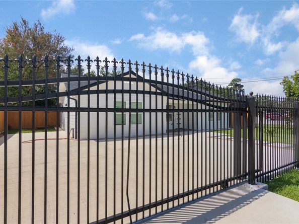 7546 Delavan Drive, Houston TX 77028