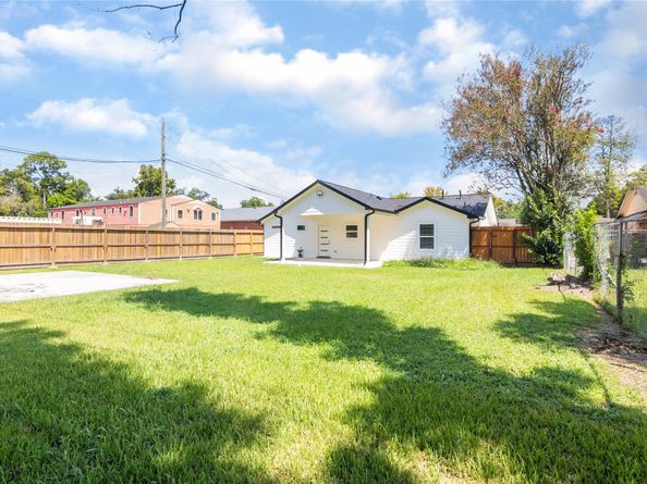 7546 Delavan Drive, Houston TX 77028