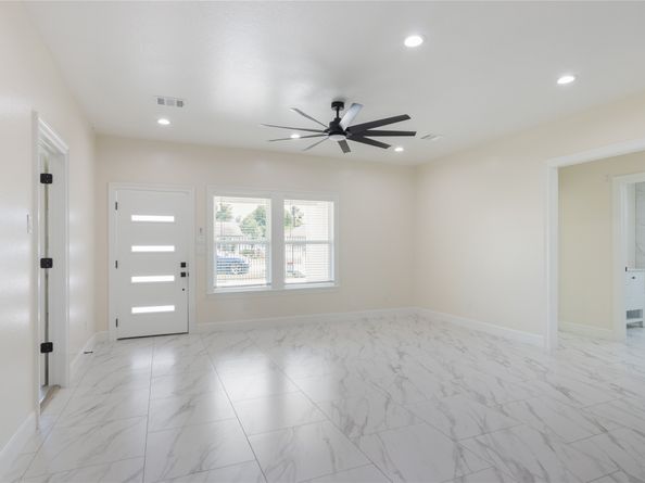 7546 Delavan Drive, Houston TX 77028